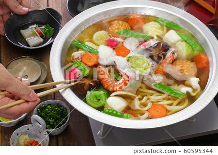 Udonsuki Udonsuki 60595344