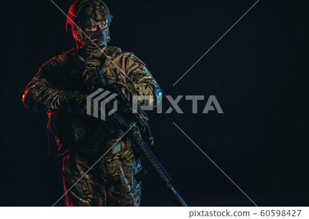 soldier man with weapon 60598427