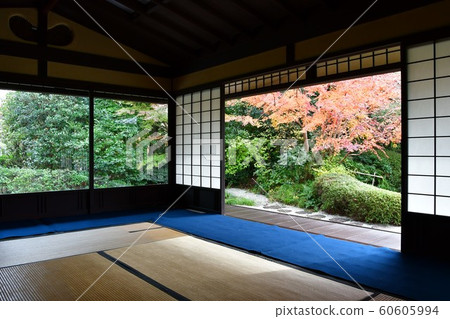 深秋的定山閣 60605994