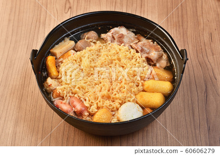 Budae jjigae  (Korean Army Stew)  60606279