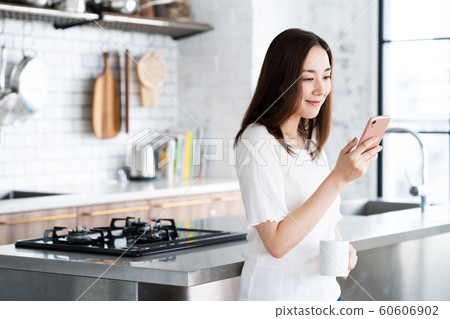 Ladies Kitchen Young Lifestyle Casual 60606902