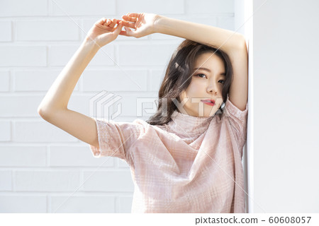 Women beauty 60608057