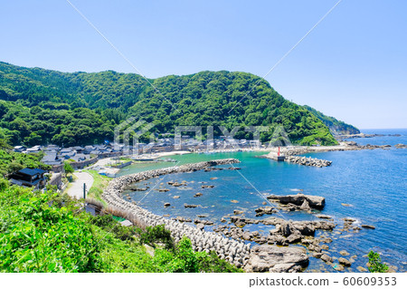 Summer fishing village scenery 60609353