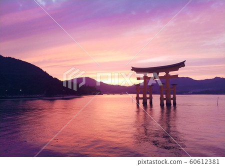 世界邊界:宮島鳥居 世界邊界:宮島鳥居 60612381
