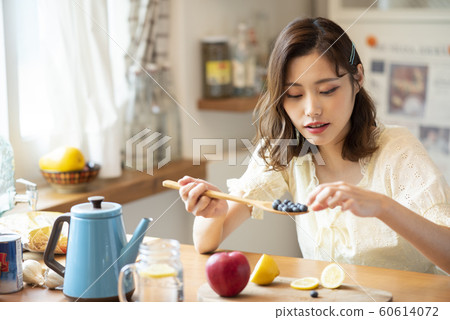 Female lifestyle diet Female lifestyle diet 60614072