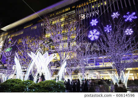Hakata Station in the Christmas season with beautiful illumination 60614596