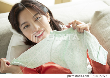 Family mom clothes 60615973