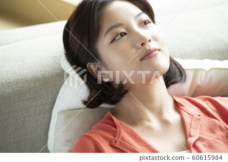 女子 60615984