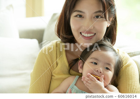 家庭媽媽蹣跚學步 60616014