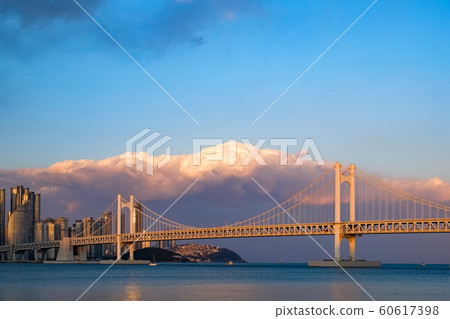Diamond Bridge(Gwangan Bridge) in Busan,Korea Diamond Bridge(Gwangan Bridge) in Busan,Korea 60617398
