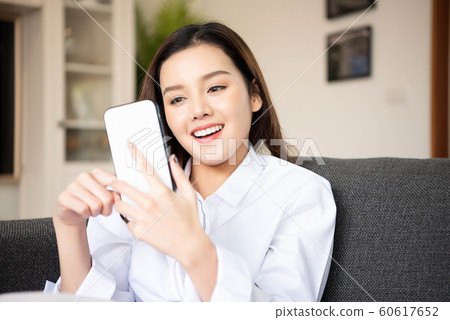 Woman lifestyle selfie Woman lifestyle selfie 60617652