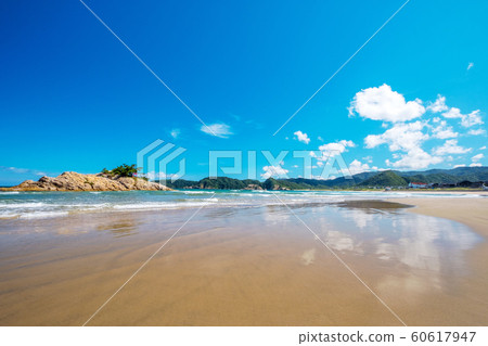 Uratou Coast Early Summer Blue Sky Uratou Coast Early Summer Blue Sky 60617947