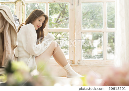 Female Lifestyle Female Lifestyle 60618201