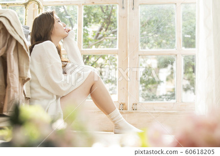 Female Lifestyle 60618205