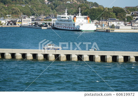從高松到宇野19的Udaka渡輪的景色 從高松到宇野19的Udaka渡輪的景色 60619972