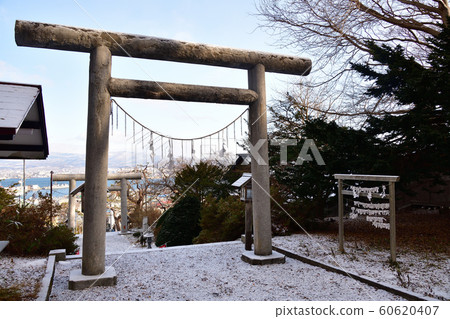 在北海道函館市山上大神宮地區拍攝冬季雪景 60620407