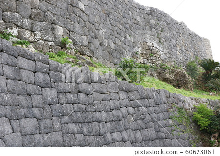 Katsurena Castle Ruins 60623061