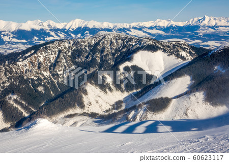 Sunny Weather over Snow-Capped Peaks Sunny Weather over Snow-Capped Peaks 60623117