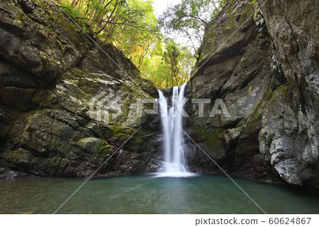 Mitaki Waterfall (Takihata, Kawachinagano City, Osaka Prefecture) 60624867