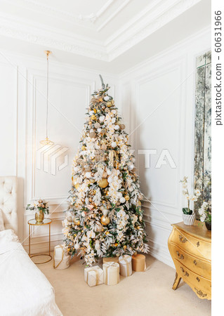 Classic christmas New Year decorated interior room Classic christmas New Year decorated interior room 60631966