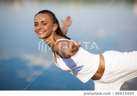 Sport woman training Sport woman training 60633499