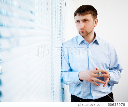 businessman at work 60637976