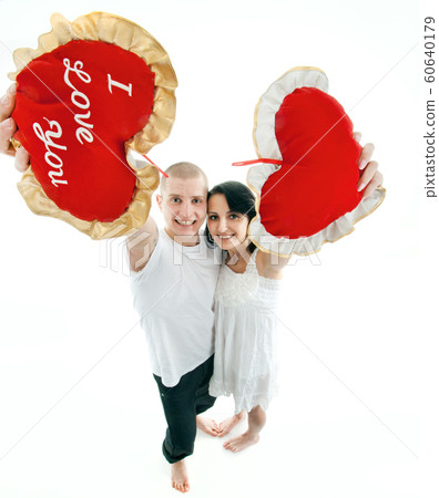 Portrait of a young couple Portrait of a young couple 60640179