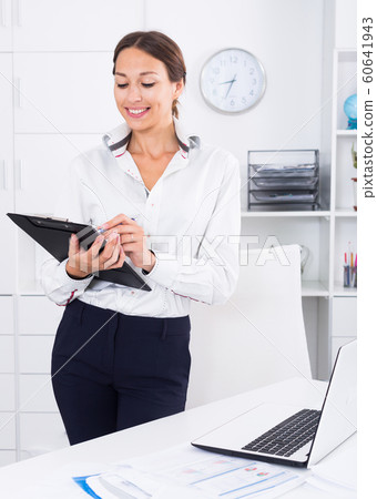 business woman cardboard 60641943