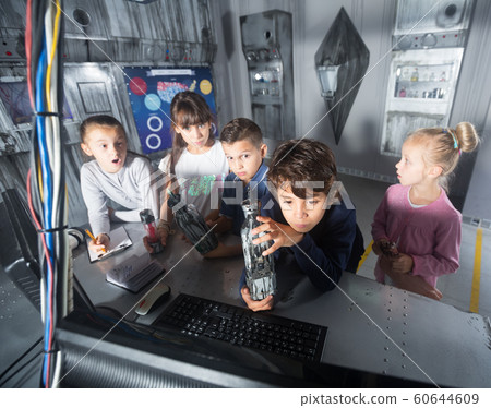 Children playing in bunker questroom 60644609