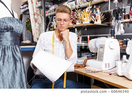 Man, tailor, clothing 60646340