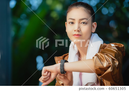 Women's exercise watch 60651305