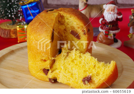 Christmas panettone Christmas panettone 60655619