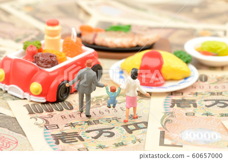 Family, cooking and money 60657000