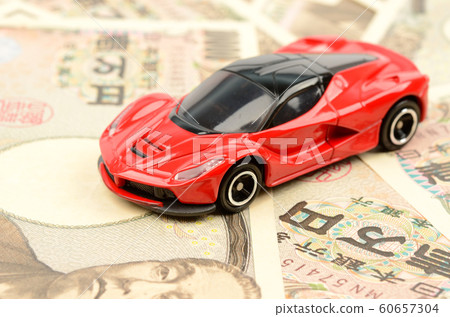Car and money 60657304
