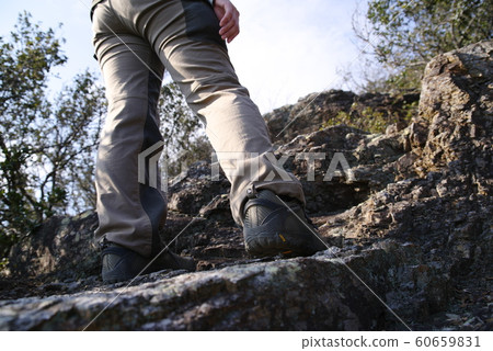 Climb, climb! Climb, climb! 60659831