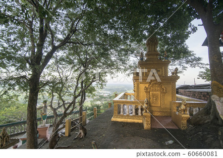 CAMBODIA BATTAMBANG WAT PHNOM SAMPEAU CAMBODIA BATTAMBANG WAT PHNOM SAMPEAU 60660081