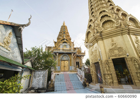 CAMBODIA BATTAMBANG WAT PHNOM SAMPEAU 60660090