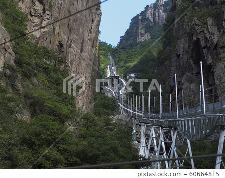 West Sea Canyon, Huangshan Cable Car, Huangshan, China West Sea Canyon, Huangshan Cable Car, Huangshan, China 60664815