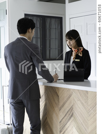 Women who work at a hotel 60671058