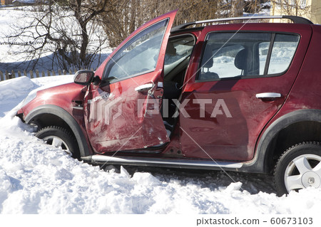 Abandoned car at the scene in the snow snow Abandoned car at the scene in the snow snow 60673103
