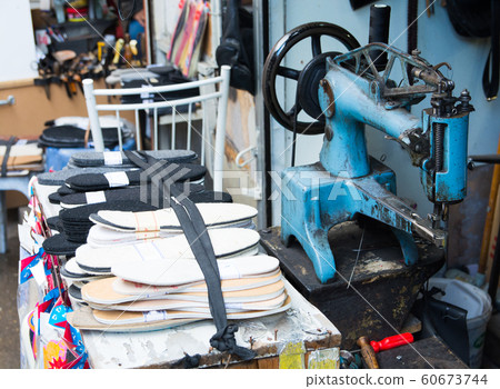 shoe repairing sewing machine 60673744