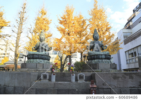 "Nison Buddha" in Sensoji Temple, Asakusa "Nison Buddha" in Sensoji Temple, Asakusa 60689486
