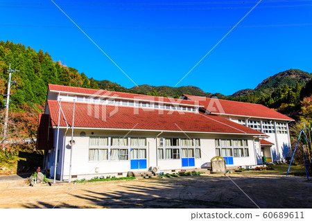 唐津市立市立小學平野麩質學校關閉歷史記載[佐賀縣唐津市] 60689611