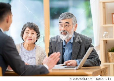 Senior couple Insurance Nursing care Inheritance Asset management Senior couple Insurance Nursing care Inheritance Asset management 60689714