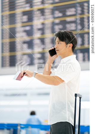 Travel Airport Meeting Smartphone Travel Airport Meeting Smartphone 60690071