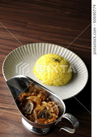 Beef stroganoff 60690774