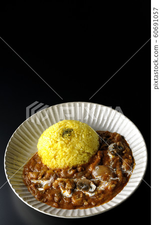 牛肉沙拉醬牛肉飯 牛肉沙拉醬牛肉飯 60691057