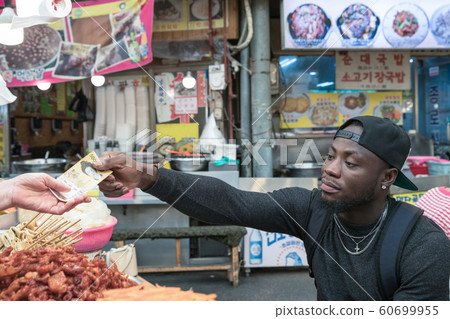 Holidays and tourism concept, group of smiling friends traveling in Seoul, Korea 090 60699955