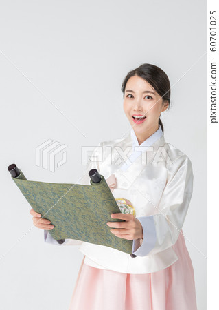 Happy single woman life, an attractive smiling woman holding shopping bags 252 Happy single woman life, an attractive smiling woman holding shopping bags 252 60701025