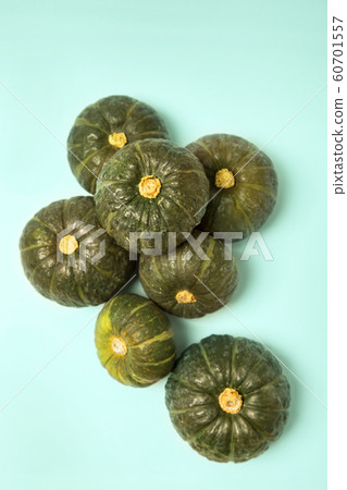 Autumn harvest time, fresh pumpkin and chestnut 147 60701557